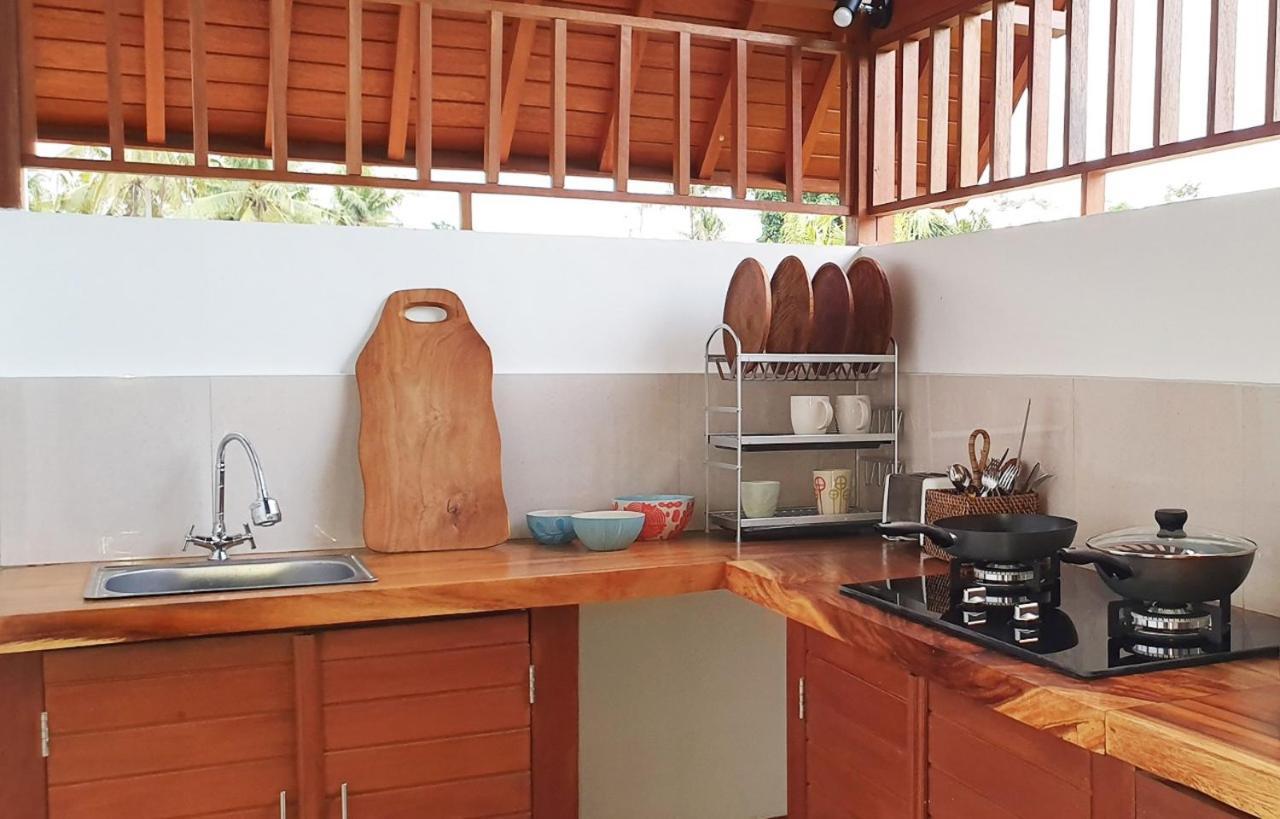 Coconut Guest house *